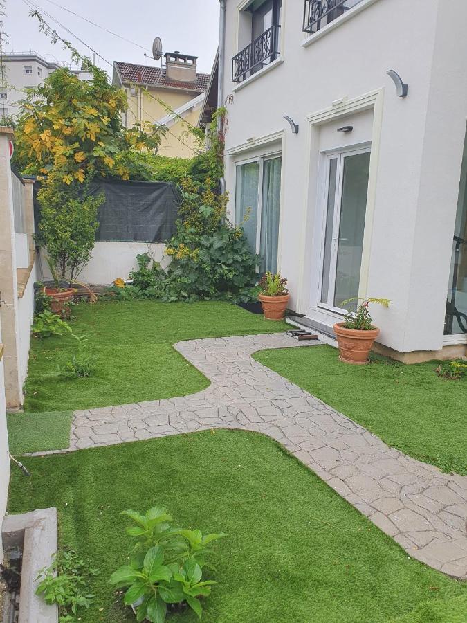Charme Pres De Paris& Cdg&parc D'exposition Apartment *